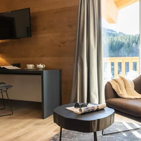 Seespitz Seefeld Superior - Adults & Residents Only