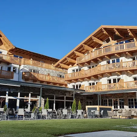 Отель Seespitz Superior - Adults Only